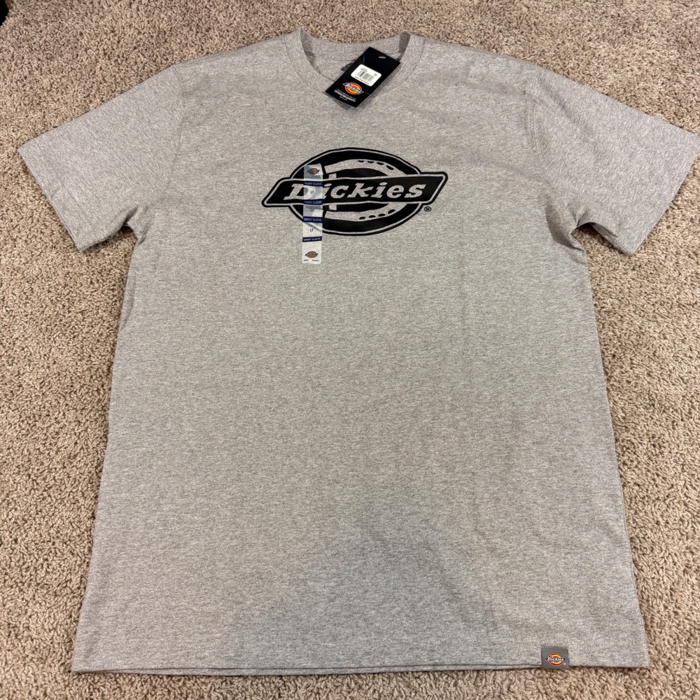 Dickies Graphic T-Shirt Mens LT Gray‎ New Short Sleeve Horseshoe Logo WS22CHG
